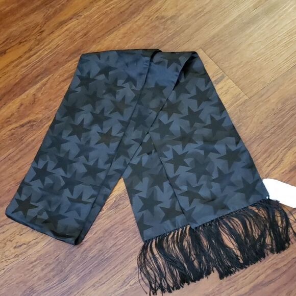 NWT Valentino Black Star Print Elegant Chic 100% Silk Scarf with Fringe 64in X6 - Picture 1 of 4
